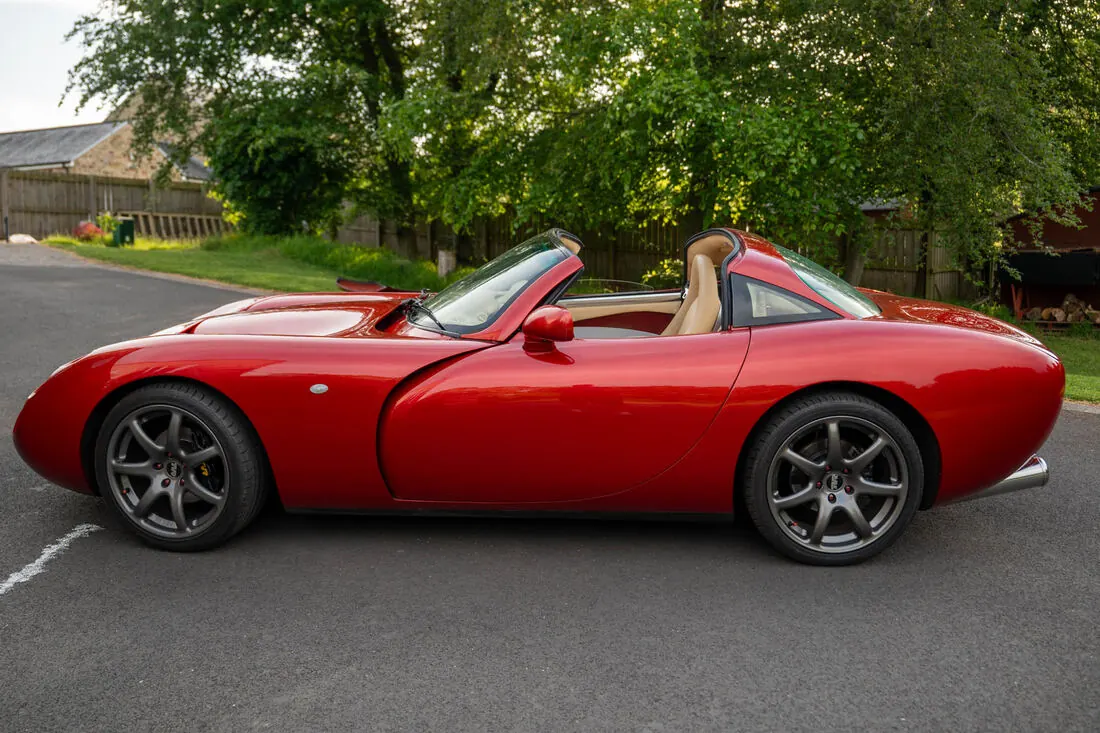 TVR Tuscan side profile, roof off