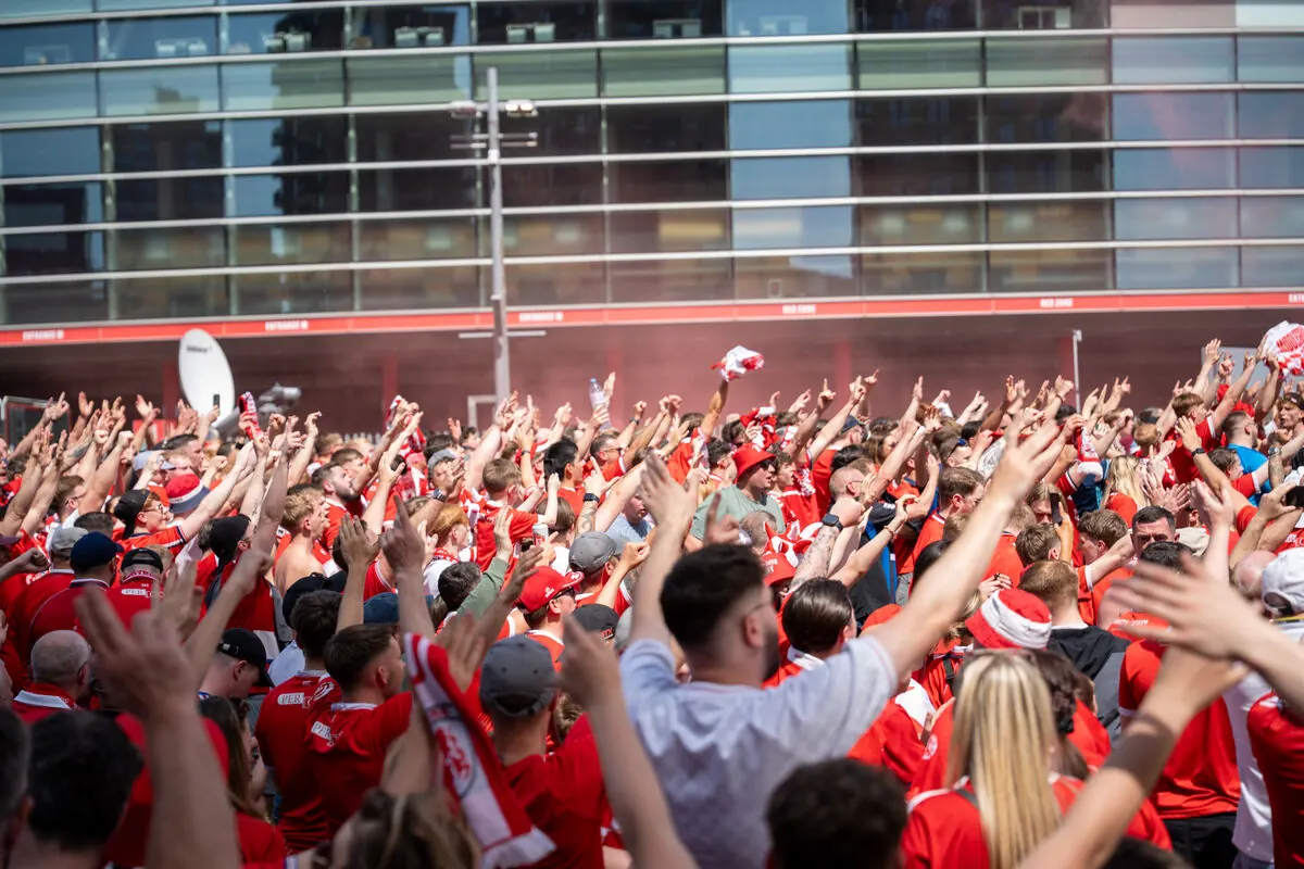 Middlesbrough fans outside Wembley